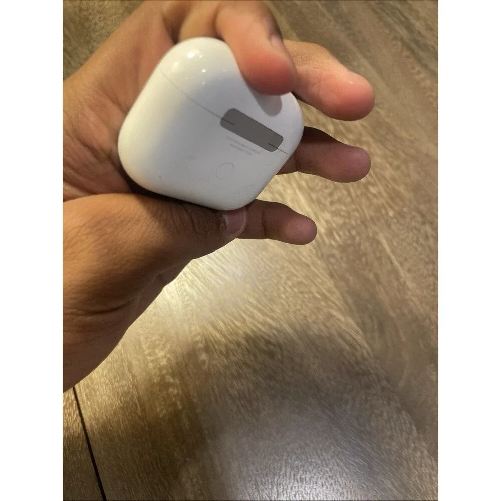 Apple AirPods A2566 3rd Gen Charging Case Genuine Replacement Case Only